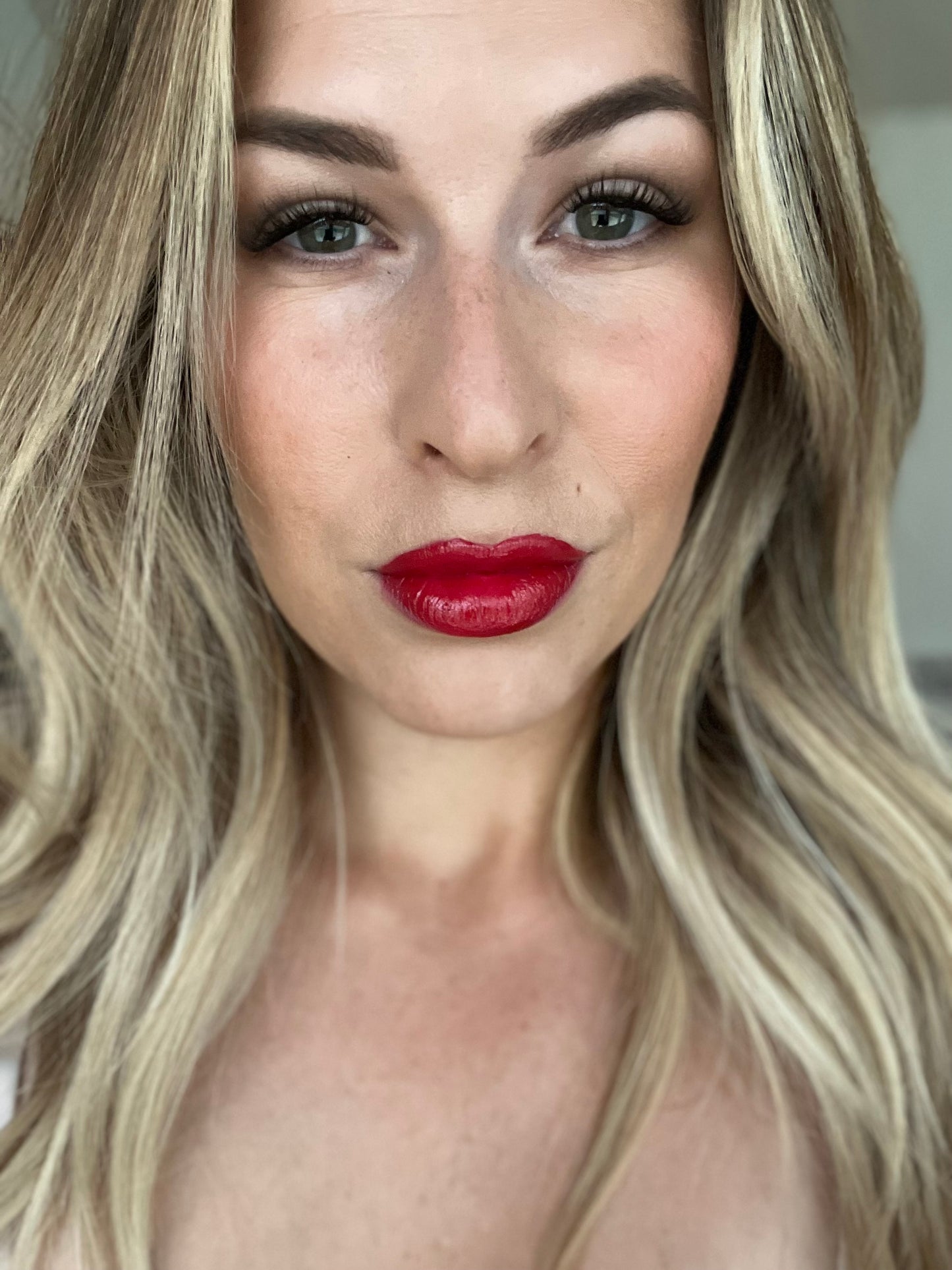 Ashlyn Lash Single