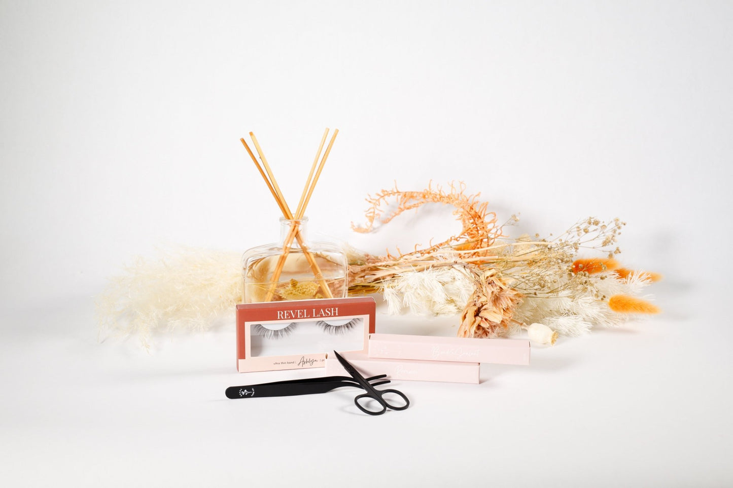 The Ashlyn Lash Single - Revel Lash Co.
